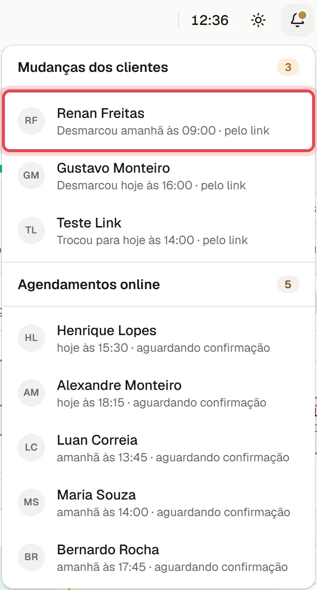 Lista aberta pelo sininho do painel, com a seção Mudanças dos clientes mostrando quem desmarcou ou trocou pelo link.